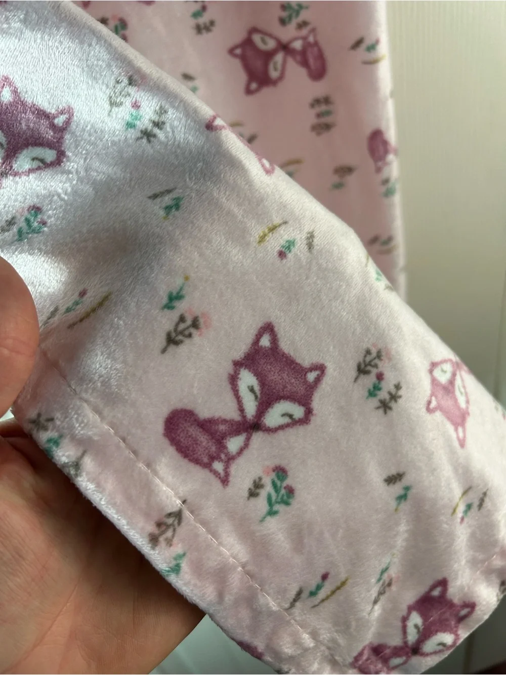 Catherine Malandrino Pink Fox Baby Blanket White Minky Dot Reversible Flowers